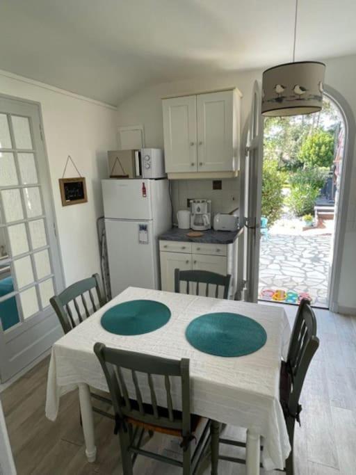 Villa Adorable petite maison à 400m de la mer à Saint-Georges-de-Didonne Extérieur photo